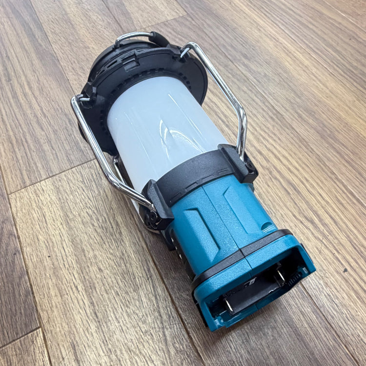 動作確認済み 美品 14.4V/18V コードレスランタン付きラジオ MR054 【リライズ蓮田店】
