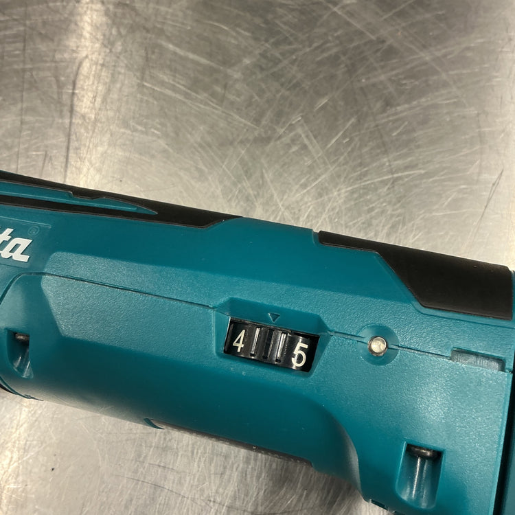 【中古】マキタ TM51D 充電式マルチツール  ＊替え刃のオマケ付き！【越谷店】