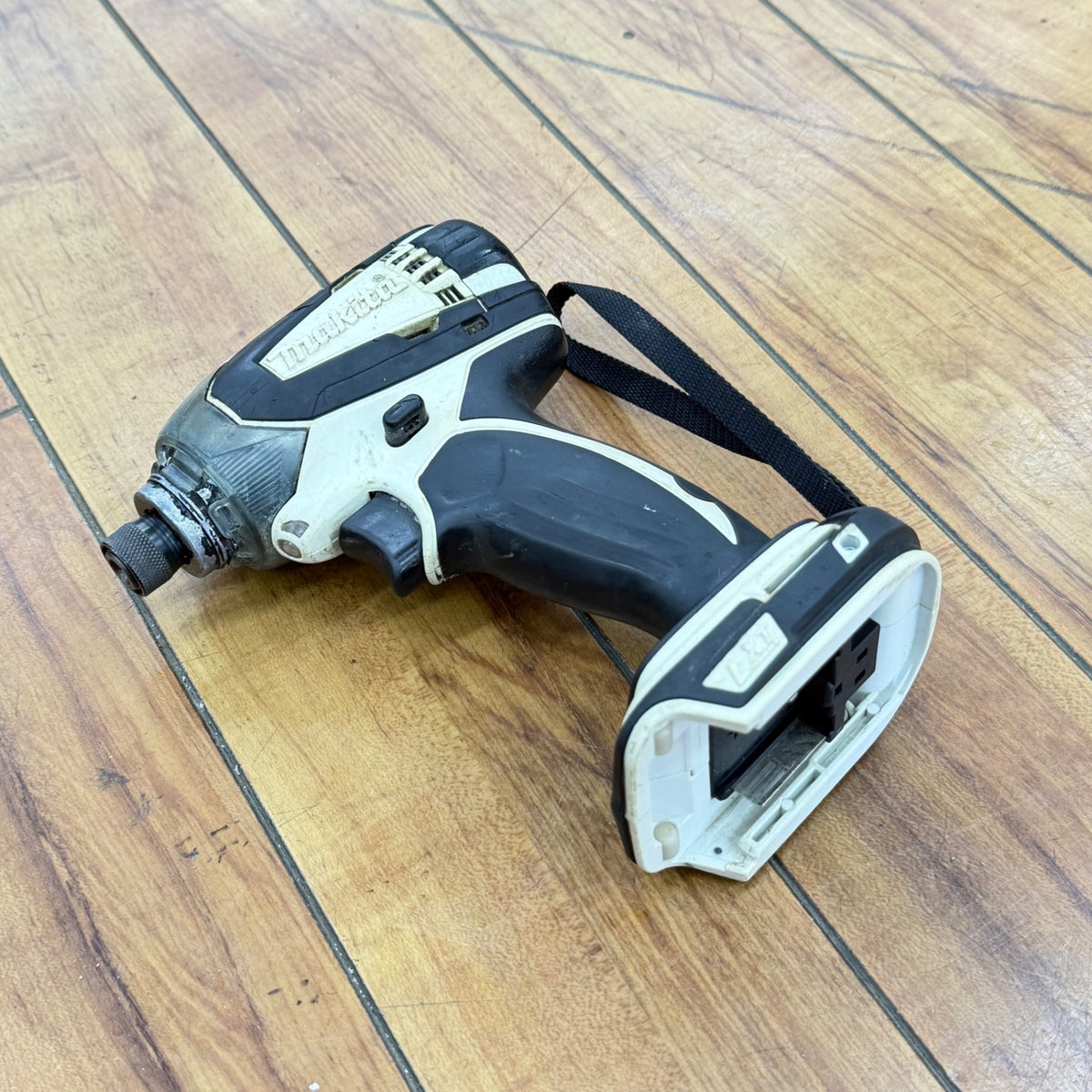 動作良好 14.4V インパクトドライバー TD134D 【リライズ蓮田店】
