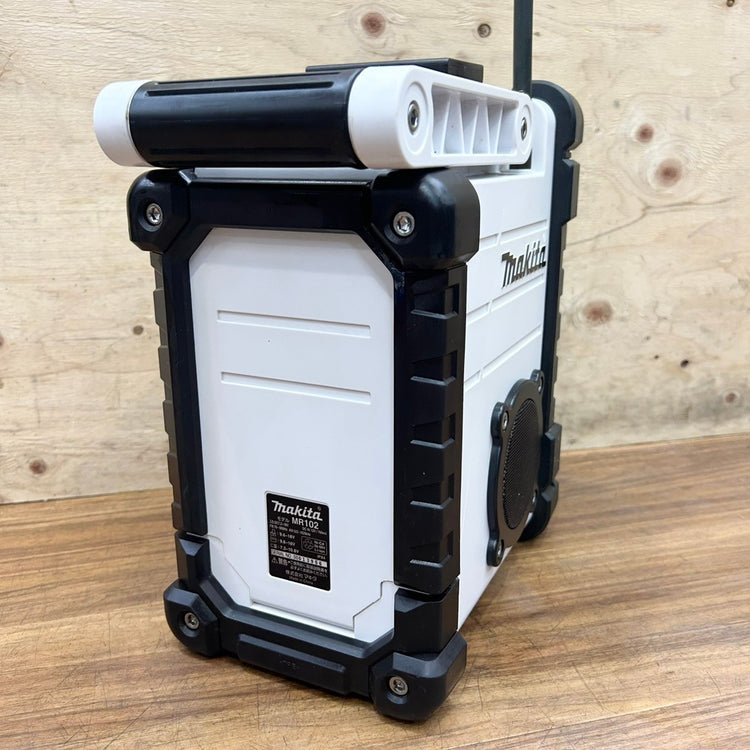 美品 アダプター付き マキタ (makita) 7.2V～18V コードレスラジオ MR102 【船橋馬込店】