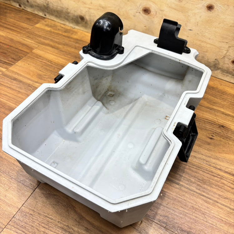 ◆マキタ(makita) コードレス集じん機 乾湿両用 VC750DZ 【船橋馬込店】