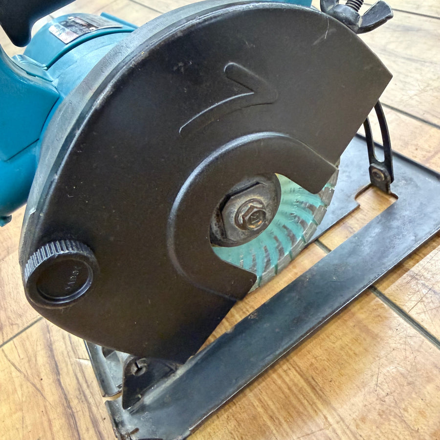 動作良好  5型 125mm 防じんカッタ 4105KC ダイヤモンドチップソー付属 【リライズ蓮田店】
