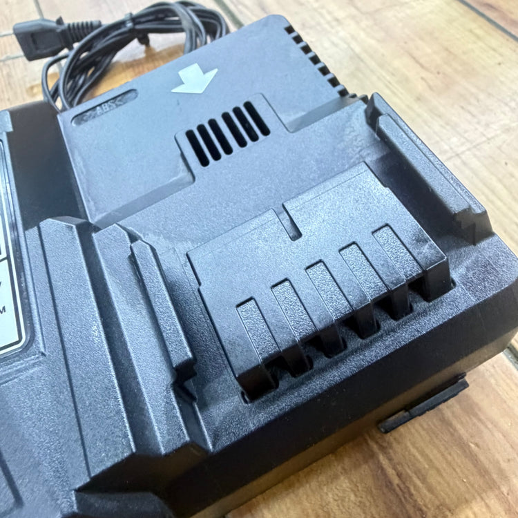 14.4V-18V 急速充電器 UC18YDL 【リライズ蓮田店】