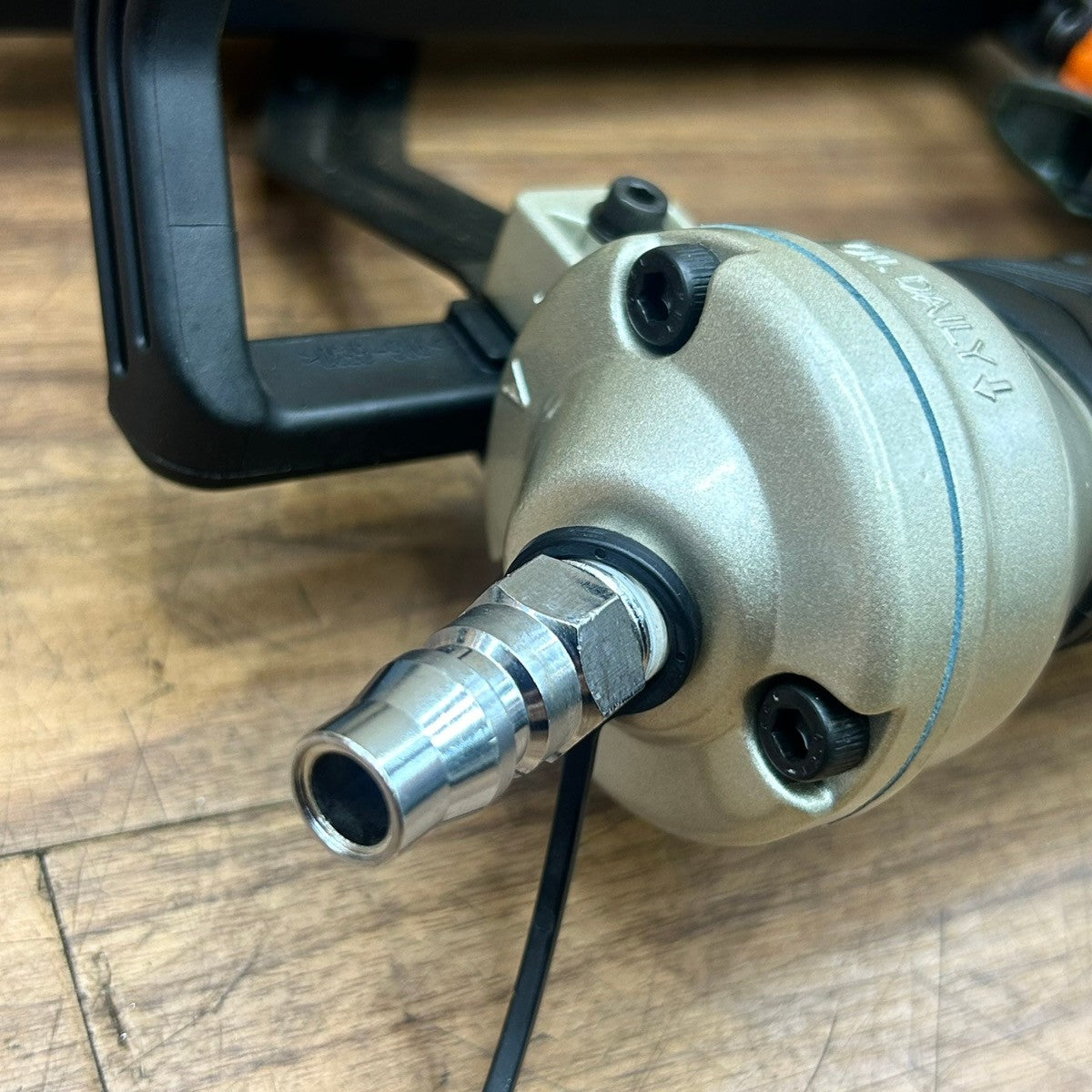 ハイコーキ N5004MF フロアタッカ 【船橋馬込店】