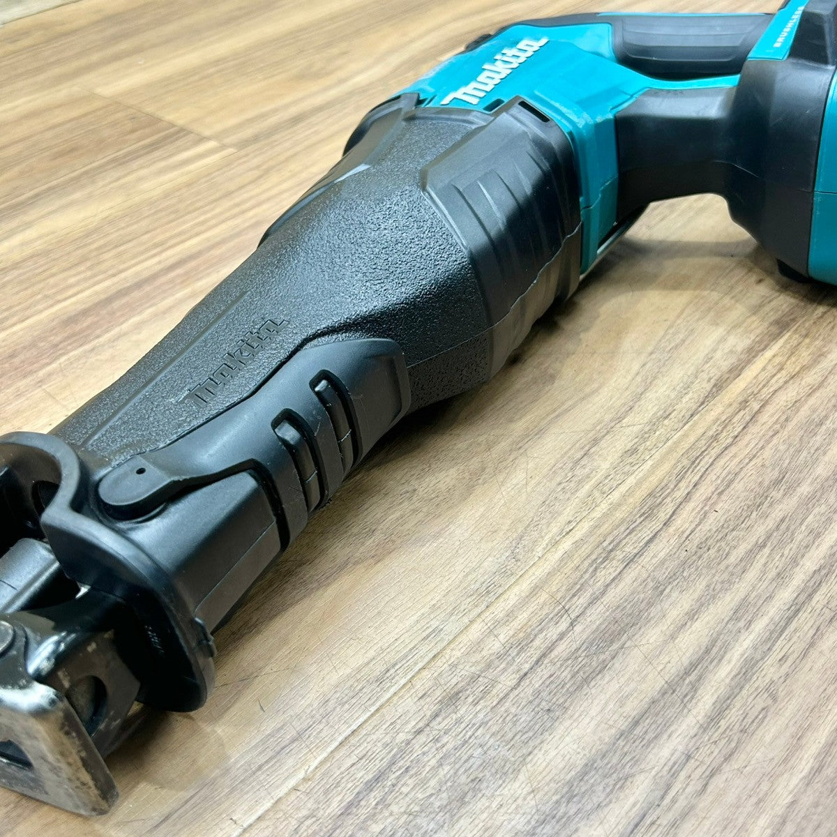 良品 マキタ (makita) コードレスレシプロソー JR360DZK 本体+ケース 18V＋18V 【船橋馬込店】