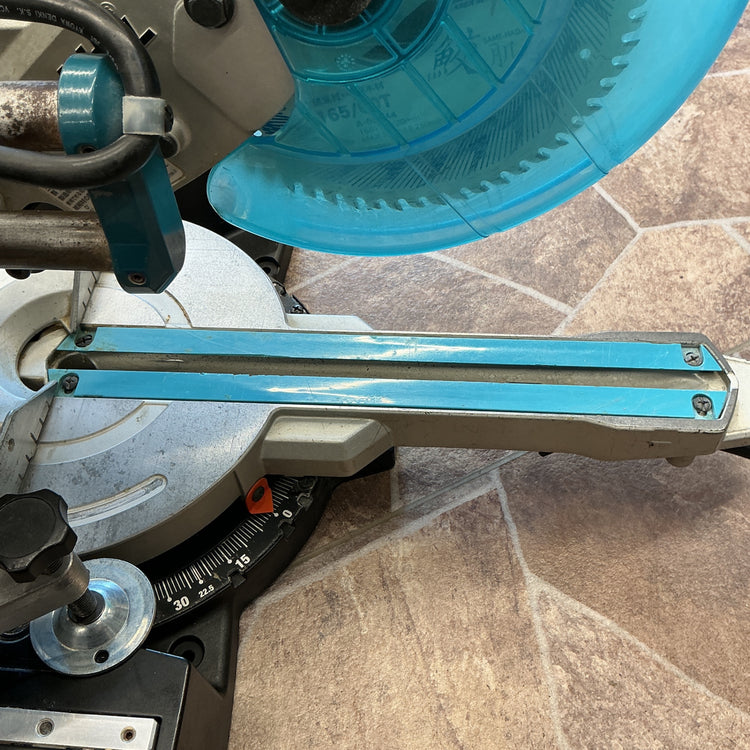 【中古】【レーザー点灯しません】マキタ(makita) スライドマルノコ LS0612FL 【越谷店】