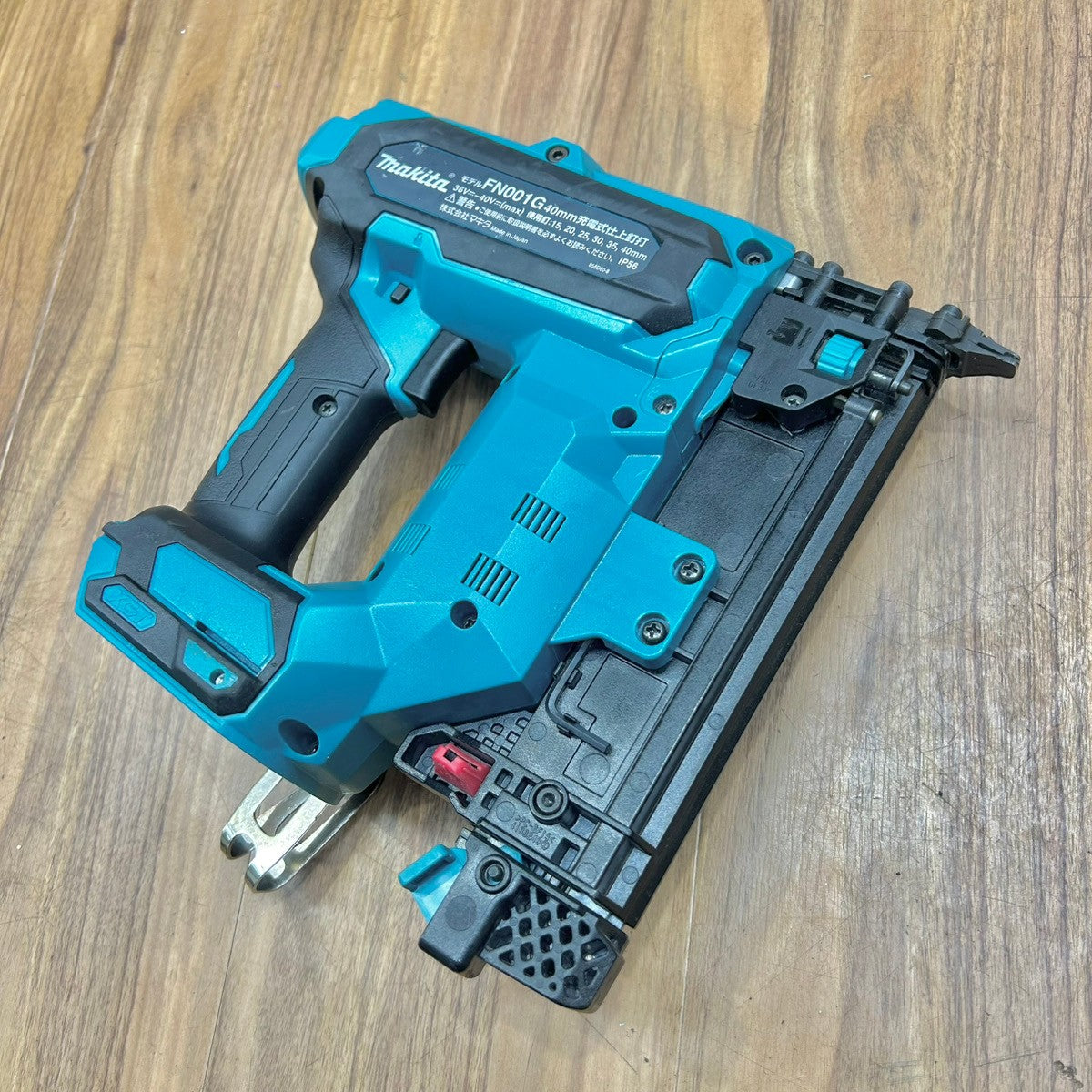 美品 マキタ(makita) 40V コードレスフィニッシュネイラ FN001GZ 本体のみ 【船橋馬込店】