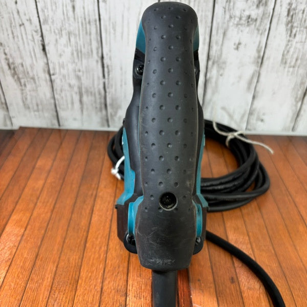◆マキタ(makita) 電動ケレン スタンダードタイプ HK1820 【野田愛宕店】