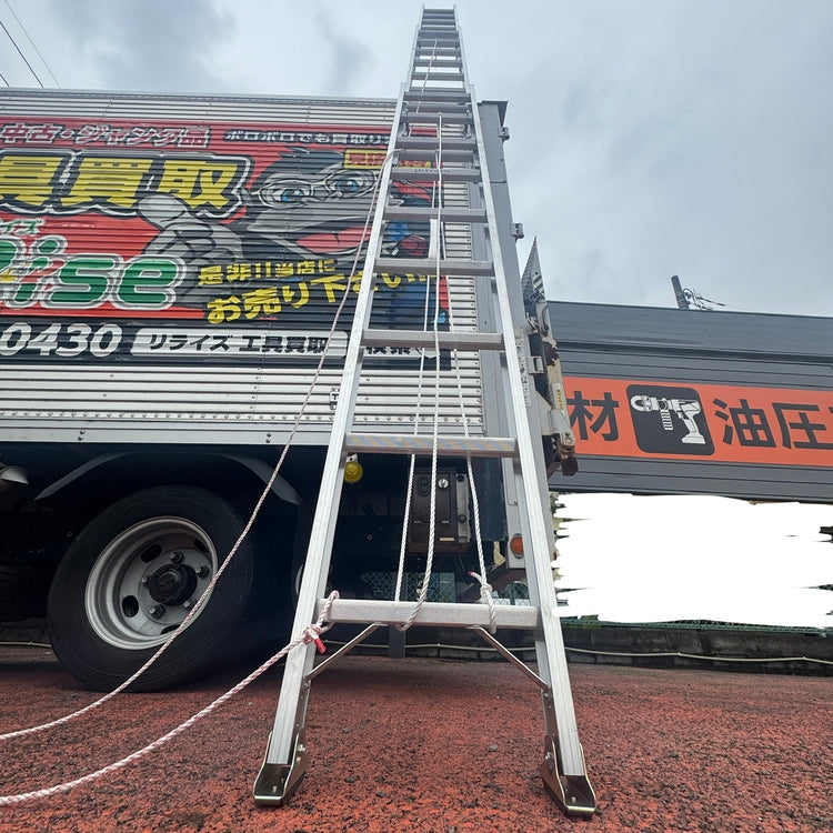 【中古・店頭引き取り限定】 ハセガワ(Hasegawa) アルミ三連はしご HC3-70 長さ 3.18~6.86m【越谷店】