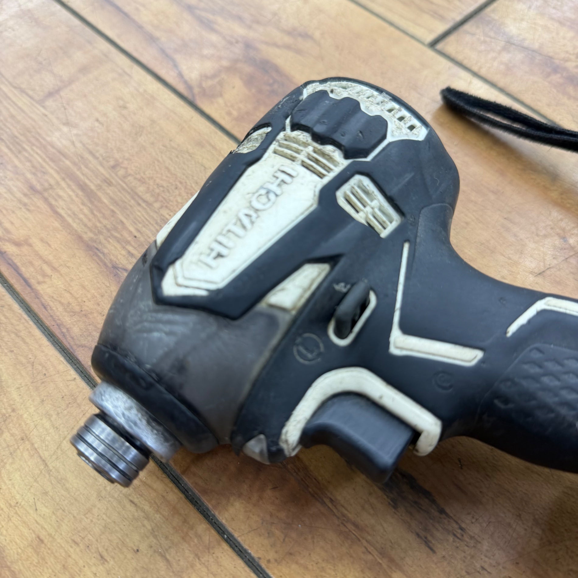 動作確認済み 18V コードレスインパクトドライバー WH18DDL2(NN)(SR) ホワイト【リライズ蓮田店】