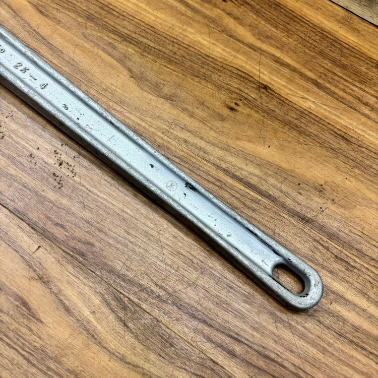 MCC 900mm コーナーパイプレンチ 【船橋馬込店】