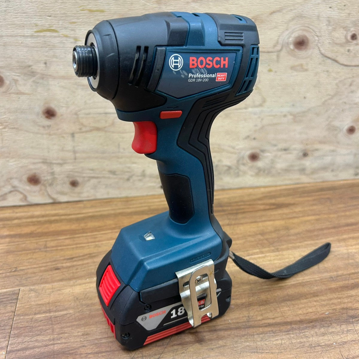 美品 ボッシュ BOSCH 18V コンボキット インパクトドライバー GDR18V-200 ドライバードリル GSB18V-55  【船橋馬込店】