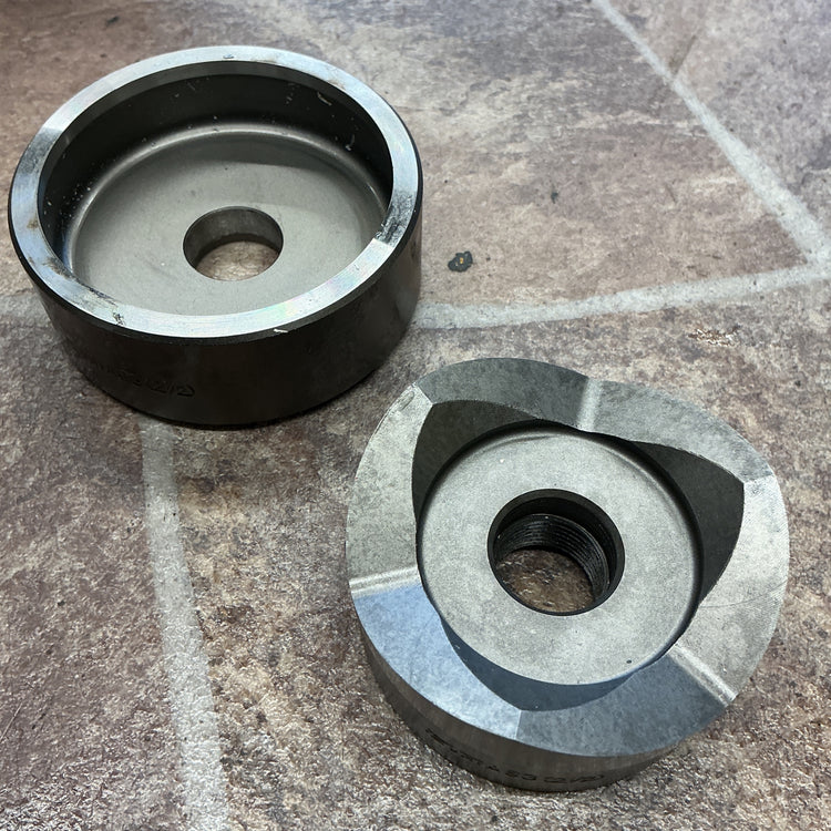 【美品中古】 泉精器(izumi) A-63 パンチセット パンチサイズφ64.4mm 【越谷店】