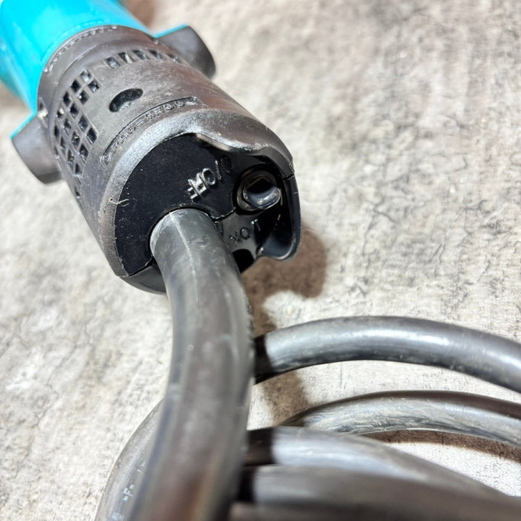 ◆マキタ(makita) ディスクグラインダー 9533BLA 【市川行徳店】