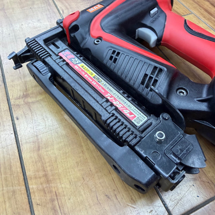 動作良好  幅4mm 18V 充電式タッカ TJ-25/4J バッテリー(18V/5.0Ah)付属【リライズ蓮田店】