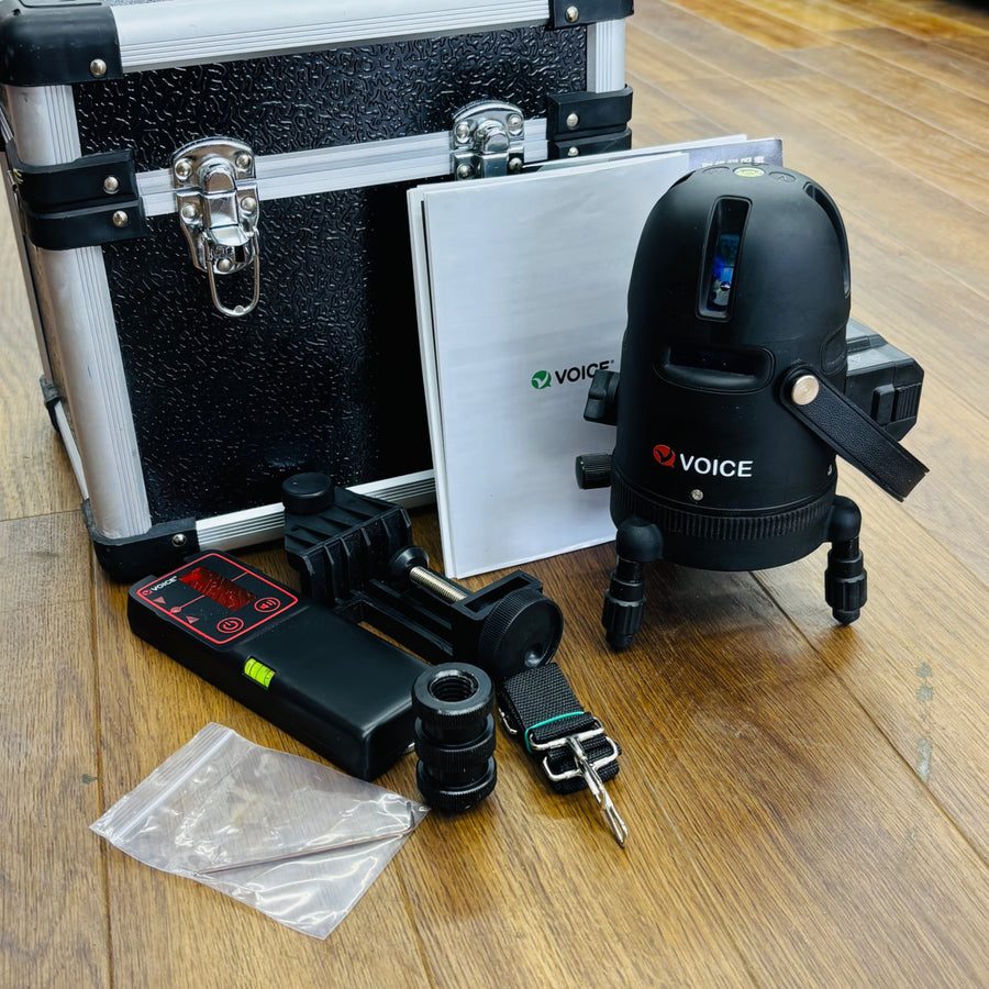 程度良好  5ライン レーザー墨出し器 Model-R5 【リライズ蓮田店】