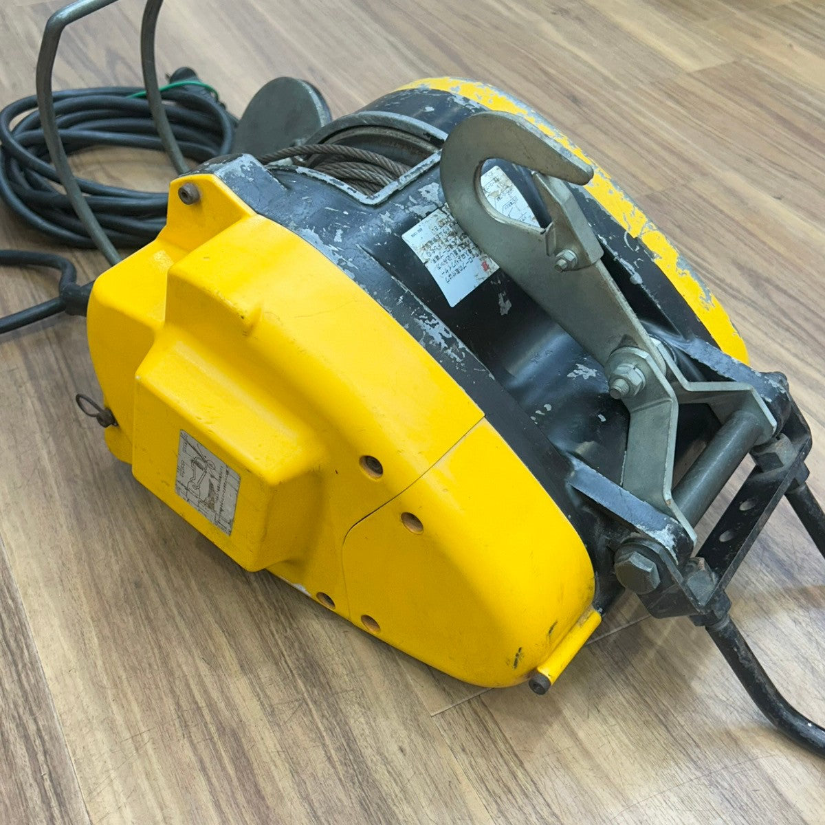 RYOBI リョービ WIM-125 電動ウインチ 最大吊揚荷重 130kg 【船橋馬込店】