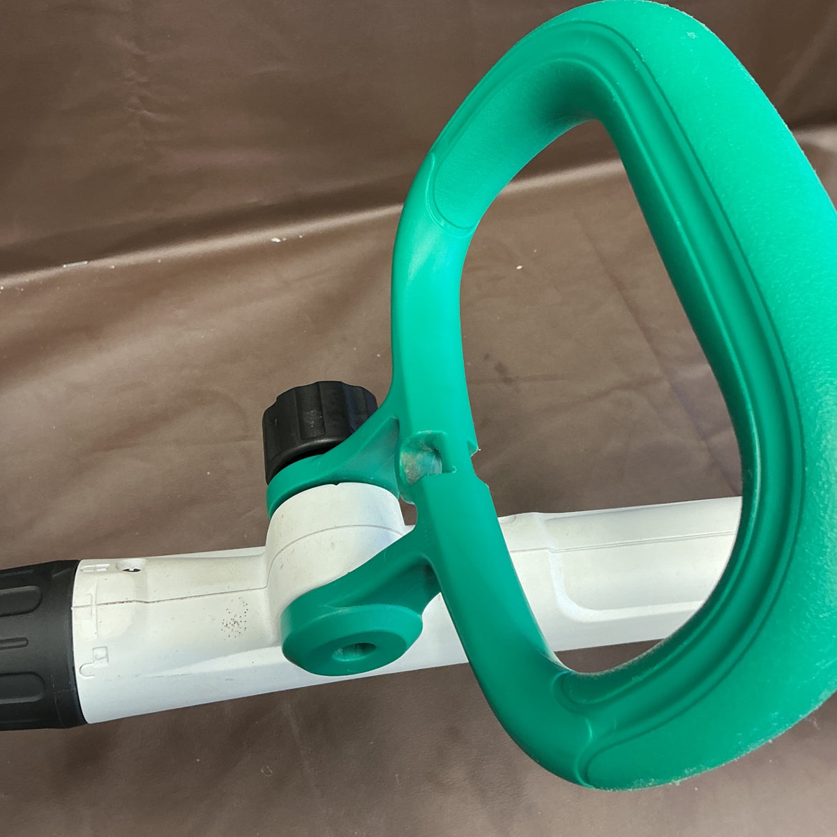 【中古品】 マキタ(makita) 充電式草刈機 MUR140DZ 【越谷店】