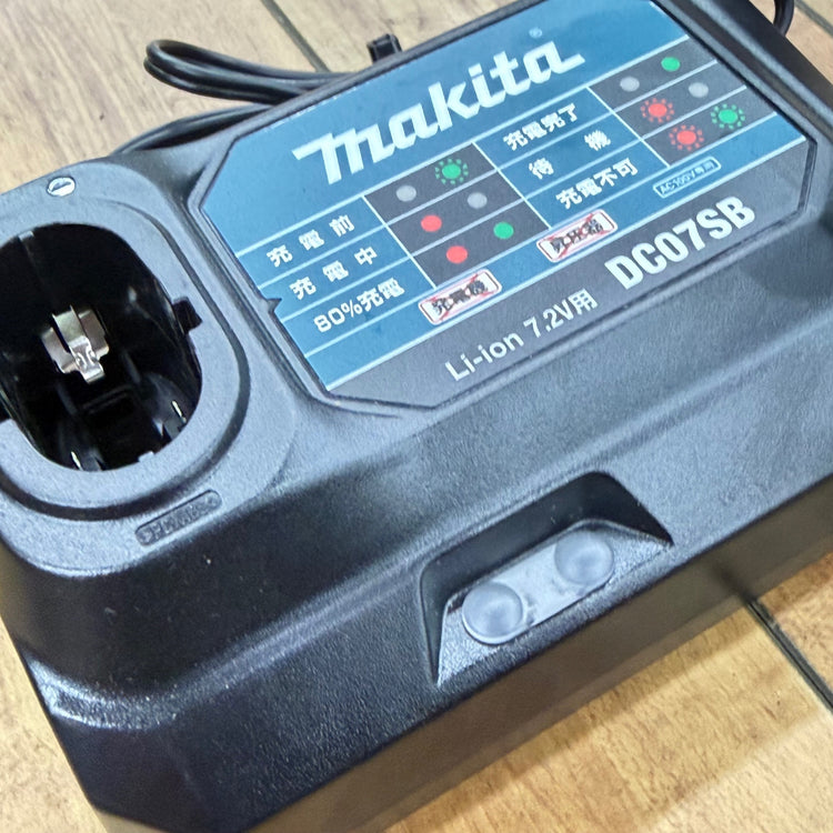 【コンパクト便】極美品  7.2V用 充電器 DC07SB 【リライズ蓮田店】