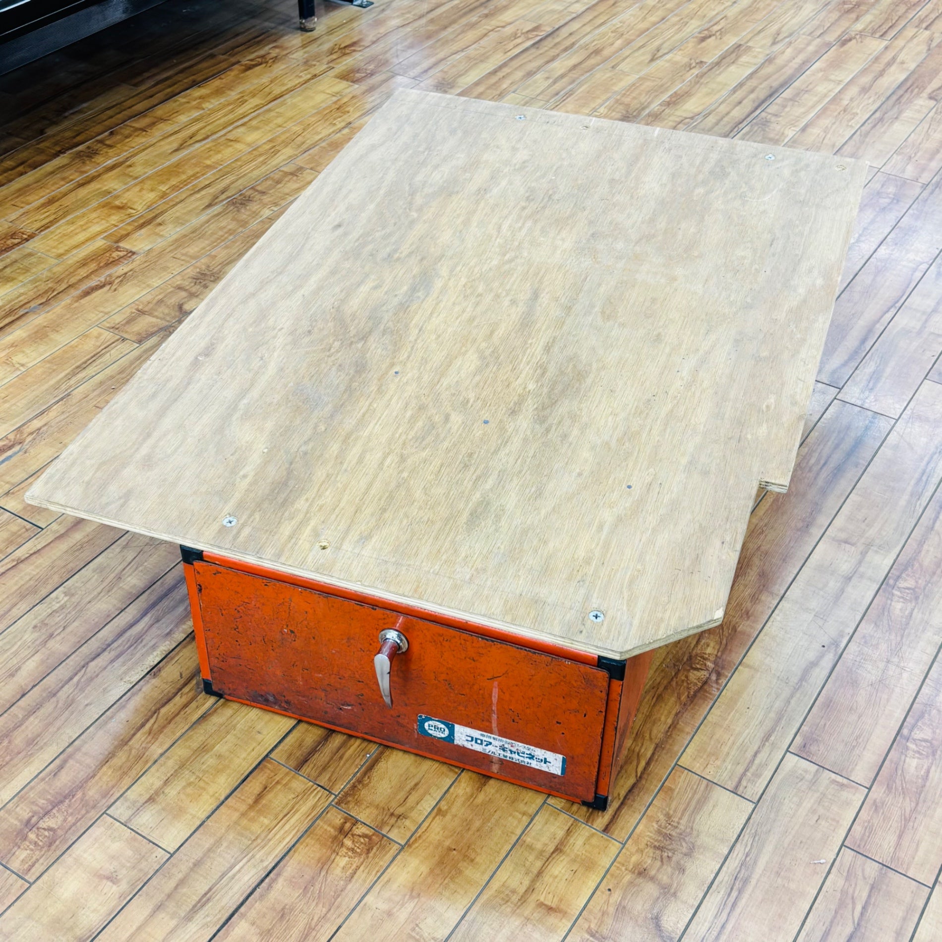 フロアーキャビネット 【蓮田店】