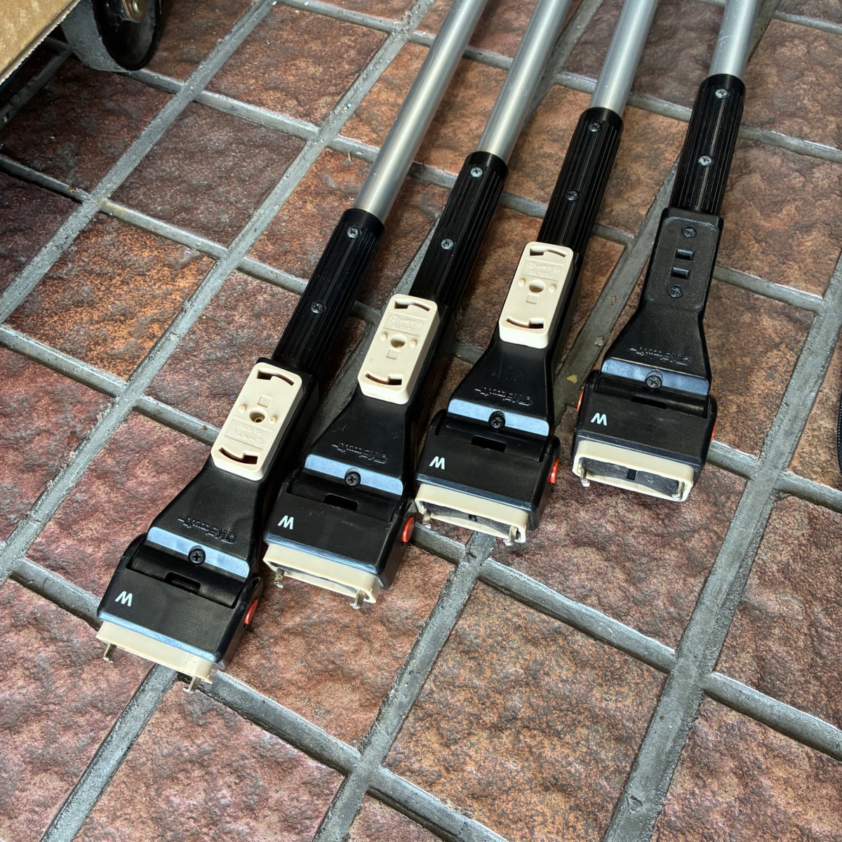 OKチェッカー KDK-1E 検電チェッカー 4本セット【市川行徳店】