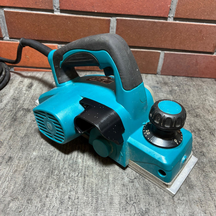 マキタ(makita)　電動カンナ KP0800A 【市川行徳店】