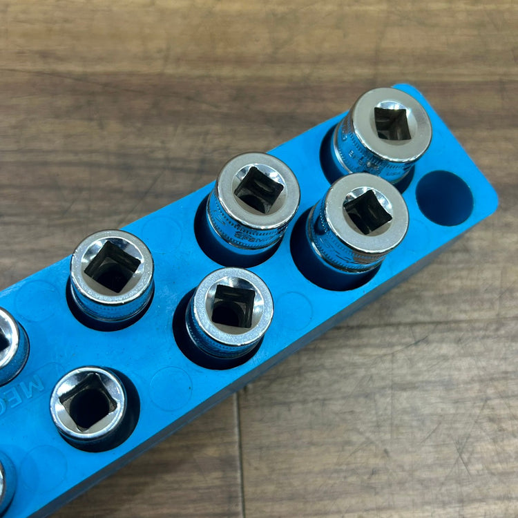 マグネットソケットホルダー付き Snap-on (スナップオン) 3/8 6角 ディープ ソケット 11個セット SFSM 212SFSMY 【船橋馬込店】