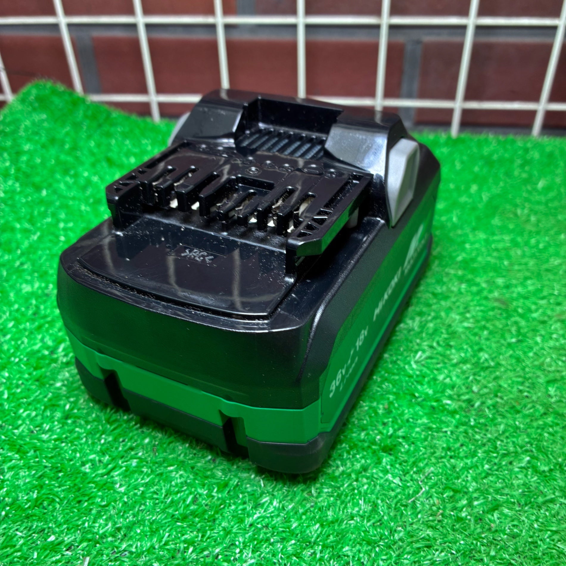 リチウムイオンバッテリー 36V/4.0Ah BSL36B18X 【市川行徳店】