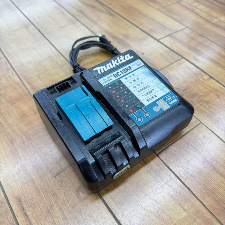 充電動作OK 14.4V/18V 急速充電器 DC18RF 【リライズ蓮田店】