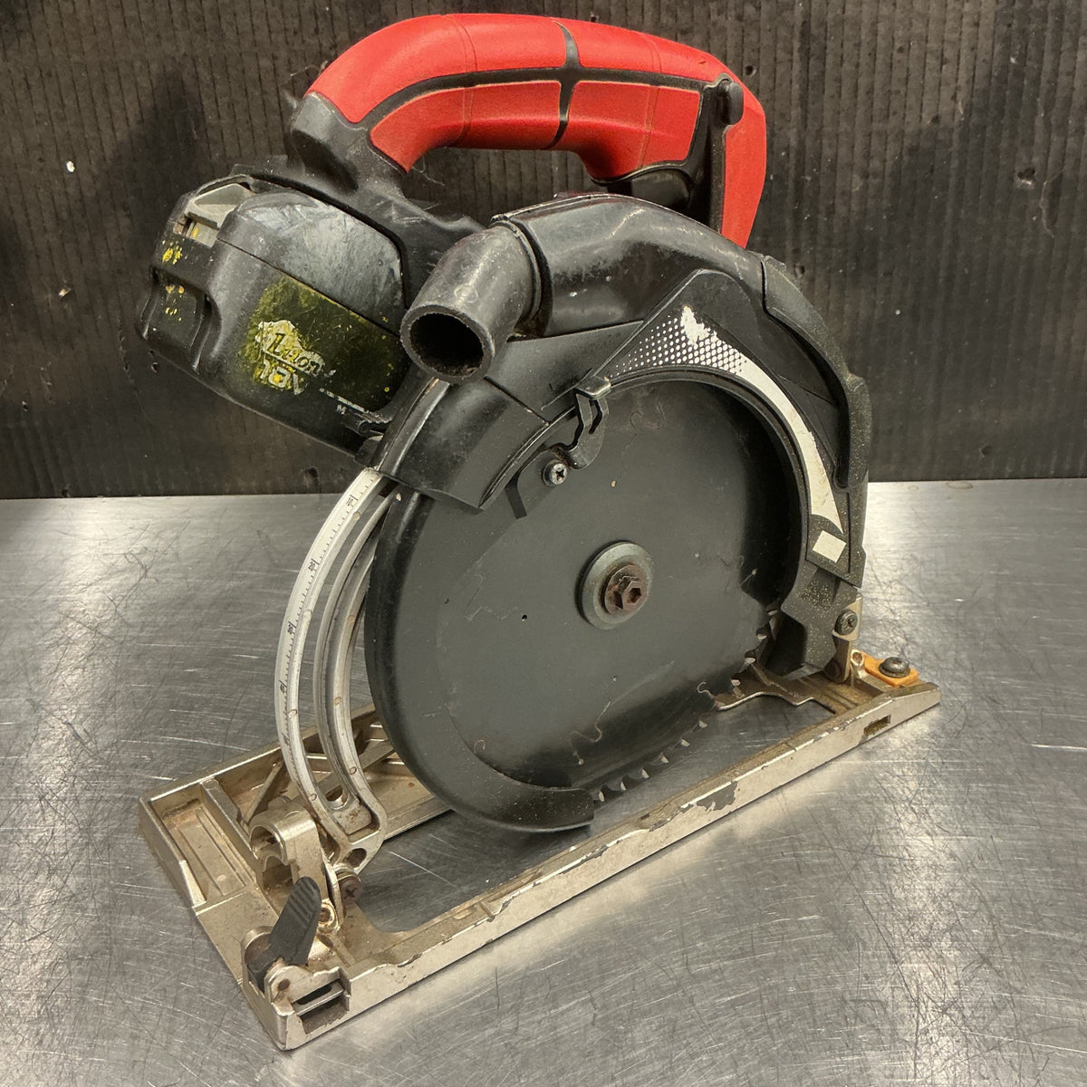 【中古】MAX  充電式防じん兼用マルノコ PJ-CS61CDP 【越谷店】