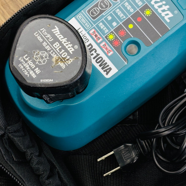 10.8V 充電式インパクトドライバー TD090DWXW バッテリ3個付属【リライズ蓮田店】