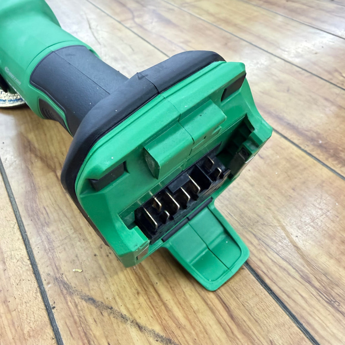 回転動作良好 100mm 36V コードレスディスクグラインダ G3610DC(NN) 【リライズ蓮田店】