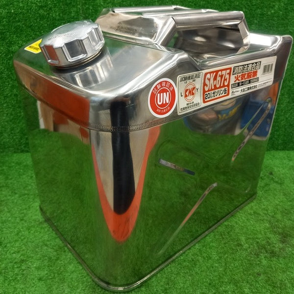 ガソリン携行缶 SK-675 【野田愛宕店】