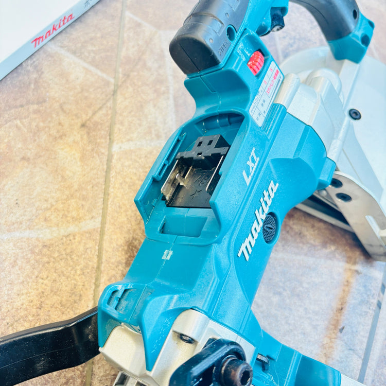 ◆マキタ(makita) コードレスバンドソー PB180DZ 【越谷店】