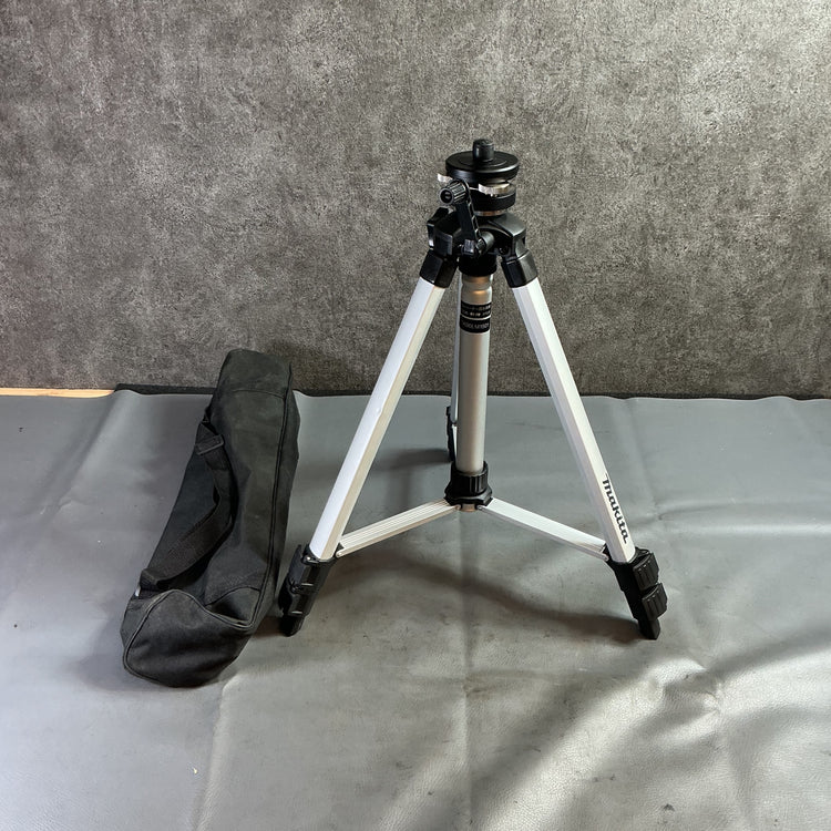 【中古】マキタ(makita) エレベータ三脚 434~1,174mm TK00LM1501  【越谷店】
