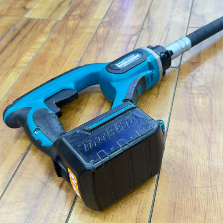 程度良好 18V 730mm コードレスコンクリートバイブレータ VR350DZ 【リライズ蓮田店】