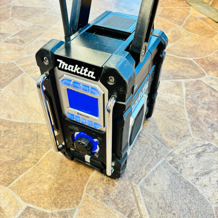 ◆マキタ(makita) コードレスラジオ MR108B 【越谷店】