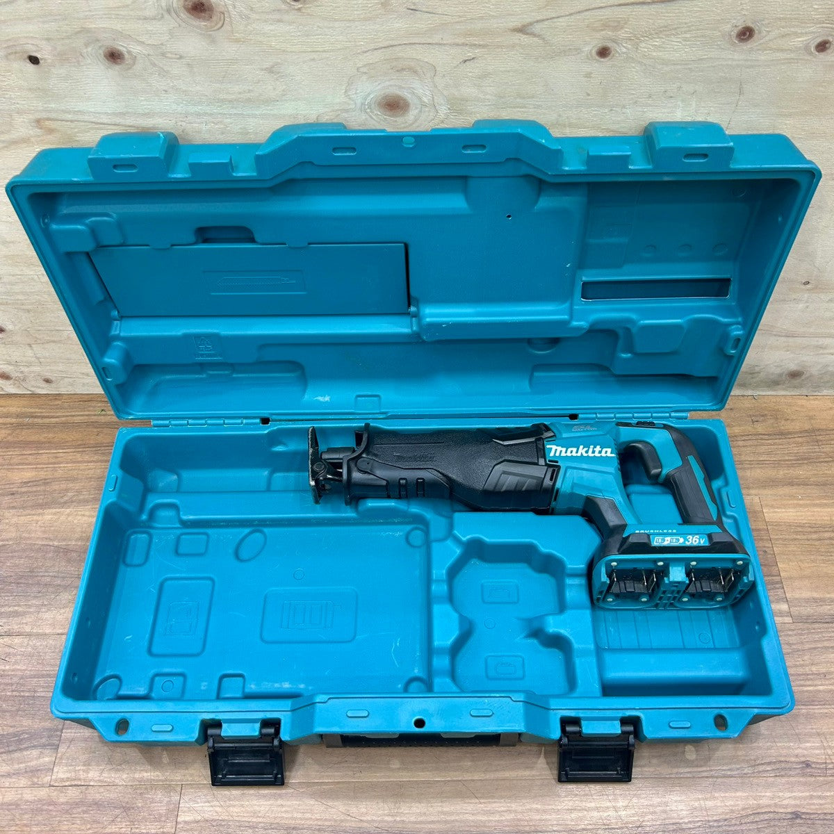 良品 マキタ (makita) コードレスレシプロソー JR360DZK 本体+ケース 18V＋18V 【船橋馬込店】