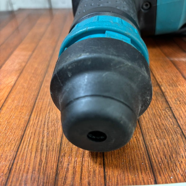 ◆マキタ(makita) 電動ケレン スタンダードタイプ HK1820 【野田愛宕店】