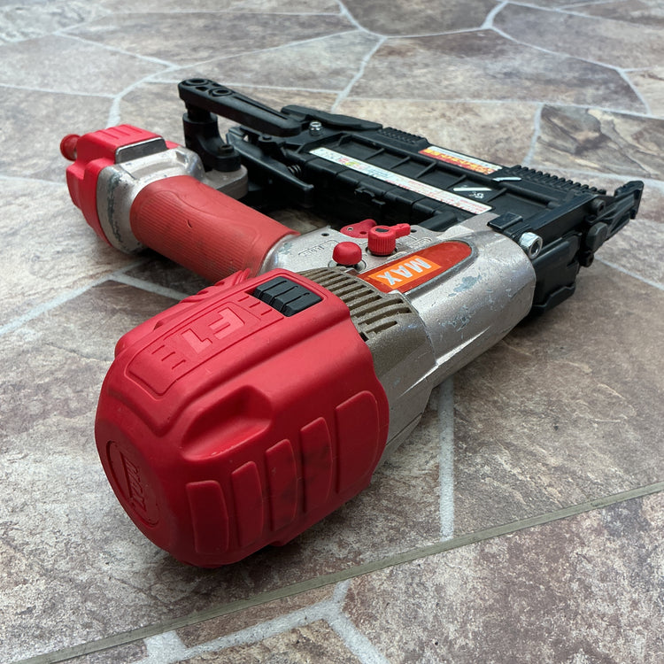 【中古】マックス(MAX) 高圧フロアタッカ HA-50F1(D)/4MAフロア  【越谷店】