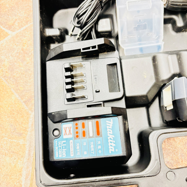 マキタ 充電式振動ドライバドリル 14.4V バッテリー2個付き M850DWX 【越谷店】
