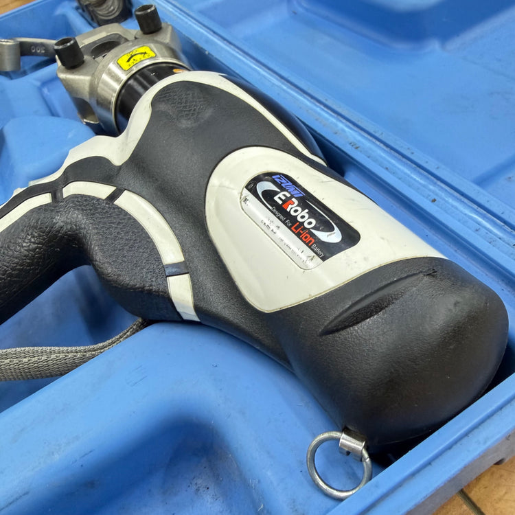 動作良好 14.4V 電動油圧式多機能工具 REC-Li200M 雄ダイス雌ダイス各サイズ付属【リライズ蓮田店】