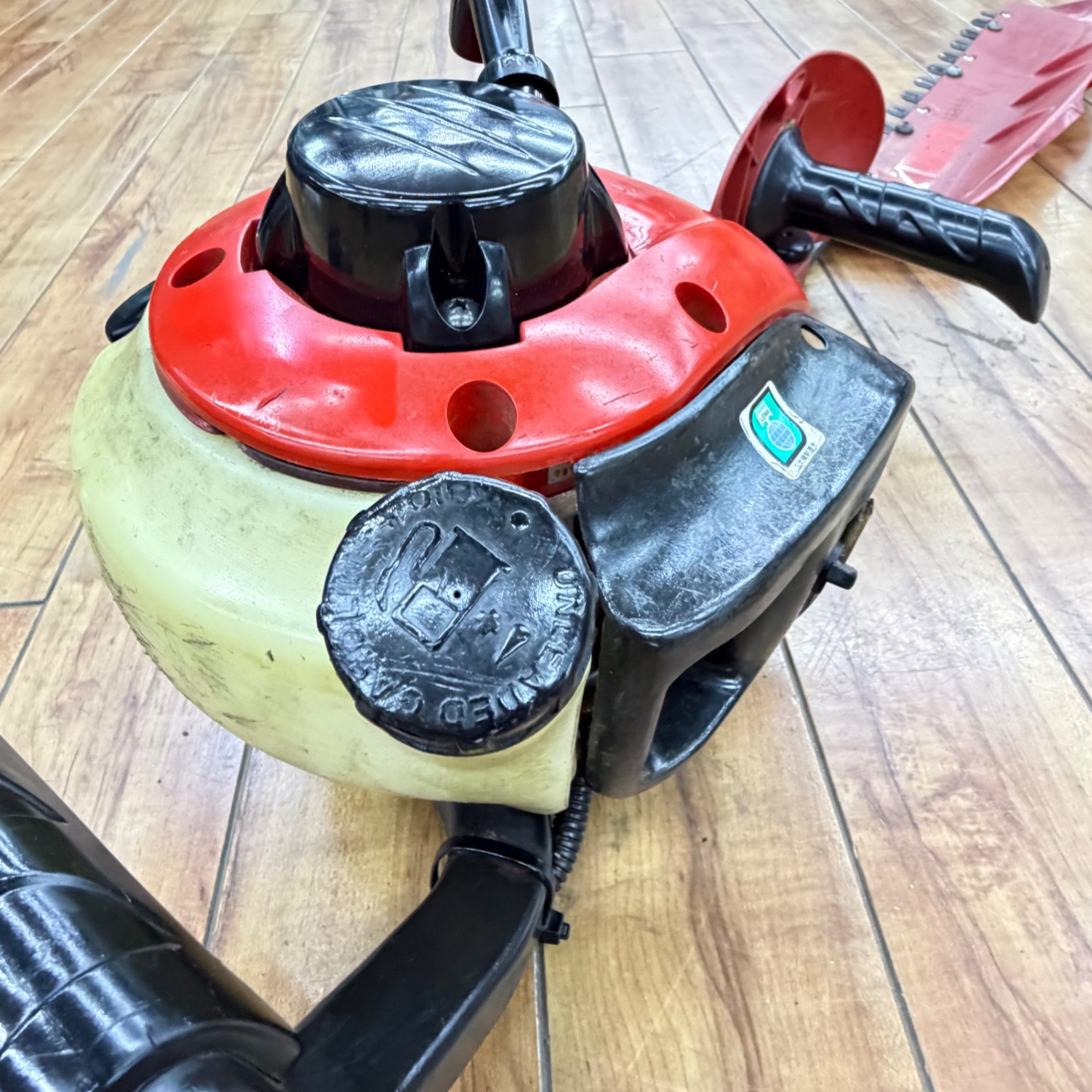 動作良好 710mm エンジンヘッジトリマ HT751HPro-1 【リライズ蓮田店】
