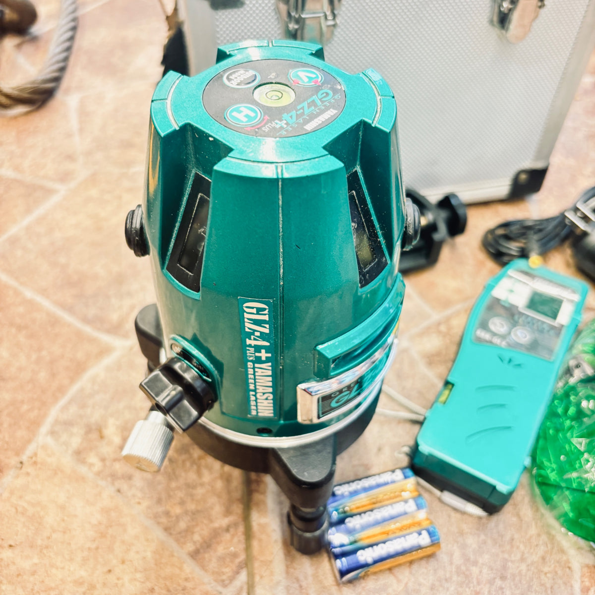 ◆山真製鋸(YAMASHIN) グリーンレーザー墨出し器 GL-4+ 【越谷店】