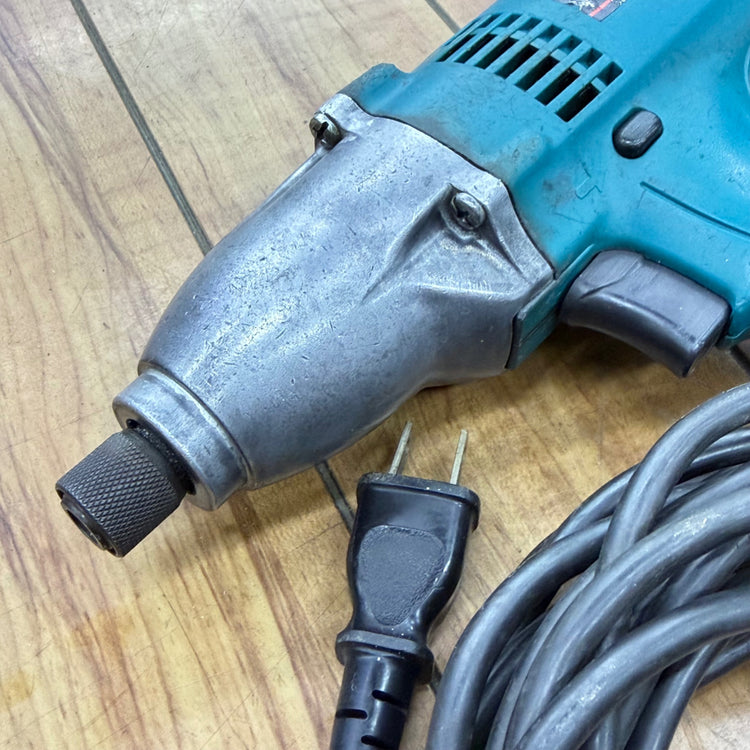 動作確認済み 100V インパクトドライバ 6951 【リライズ蓮田店】