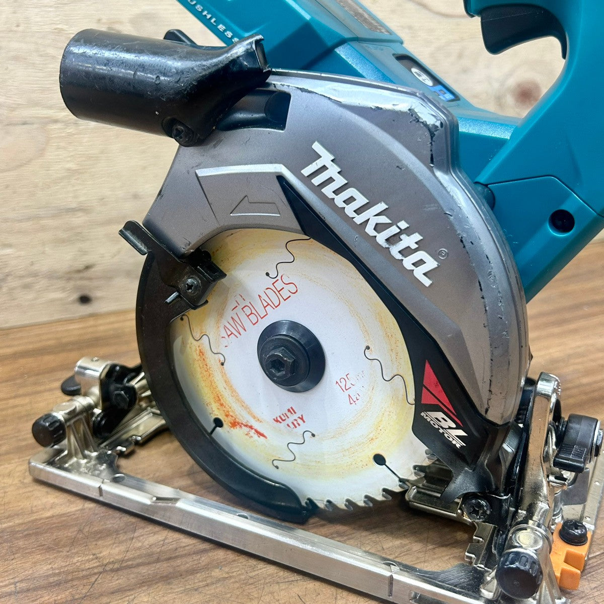 ◆マキタ(makita) コードレスマルノコ HS006GZ 【船橋馬込店】