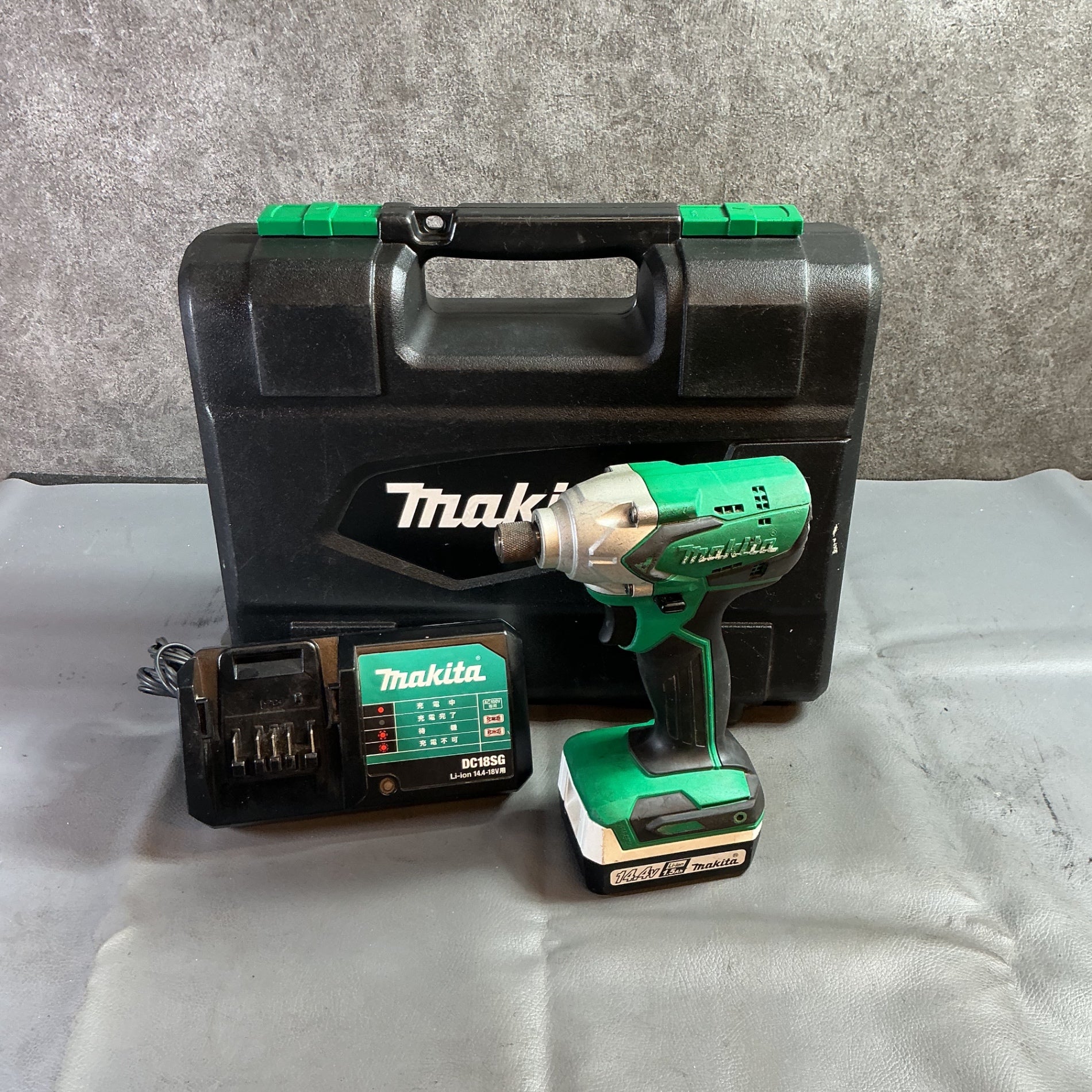 【中古】 マキタ(makita) 充電式インパクトドライバ M697D  【越谷店】