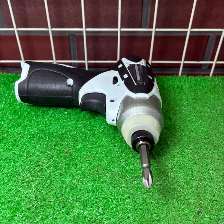 充電式インパクトドライバー TD090DZW 【市川行徳店】