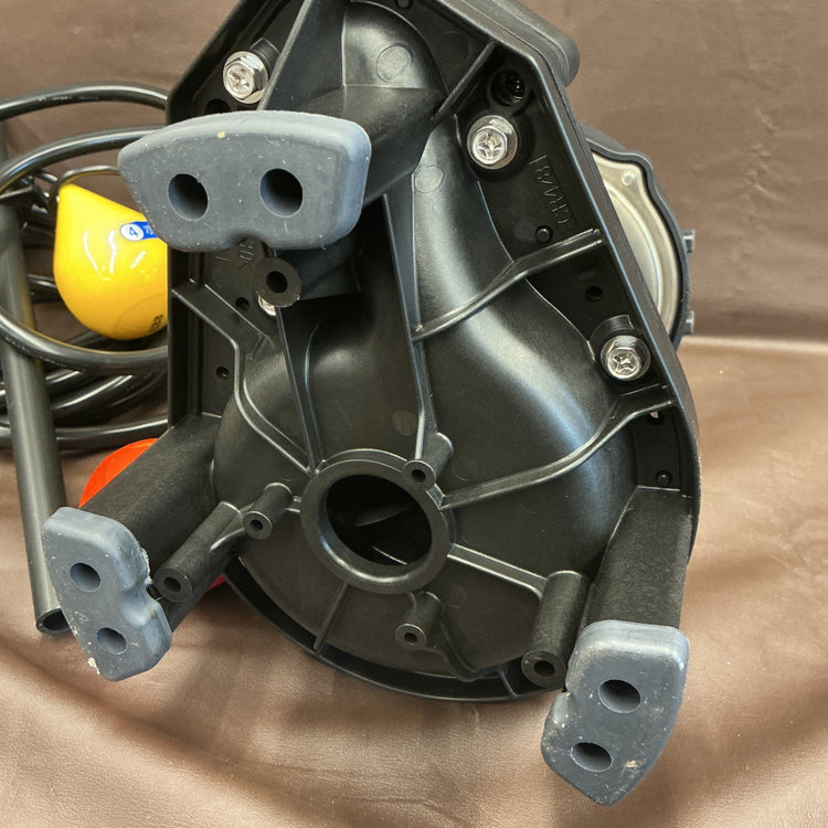 【中古・保管品】 ShinMaywa 新明和 水中ポンプ CR501DT 0.4kw 200V 50Hz 汚水用 フロート式 ノーラス 【越谷店】