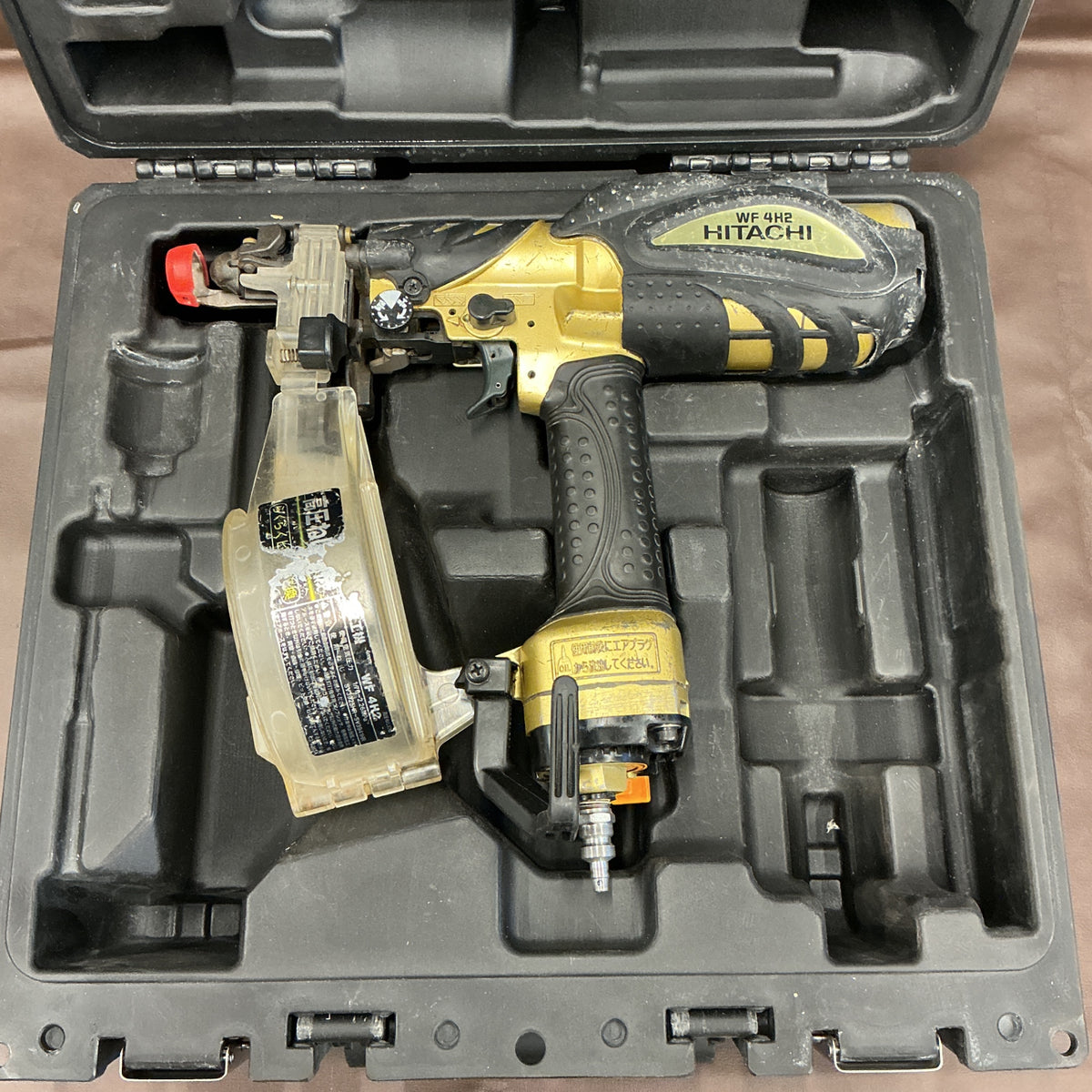 【現状品・ワケアリ品】 日立(HITACHI) 41mm 高圧エアネジ打ち機 WF4H2 ※エアー漏れします 【越谷店】
